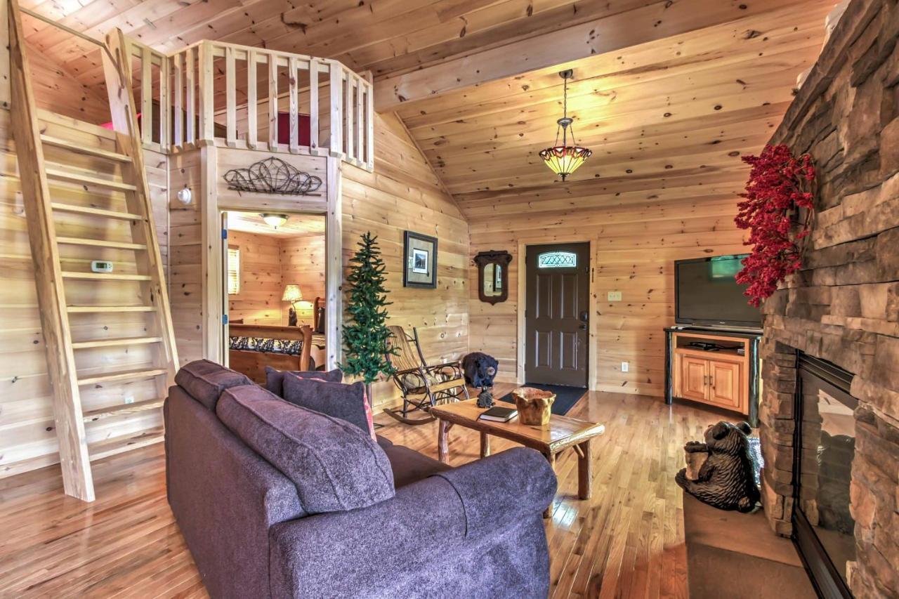 Private Sevierville Cabin With Mountain Views And Loft Exteriör bild