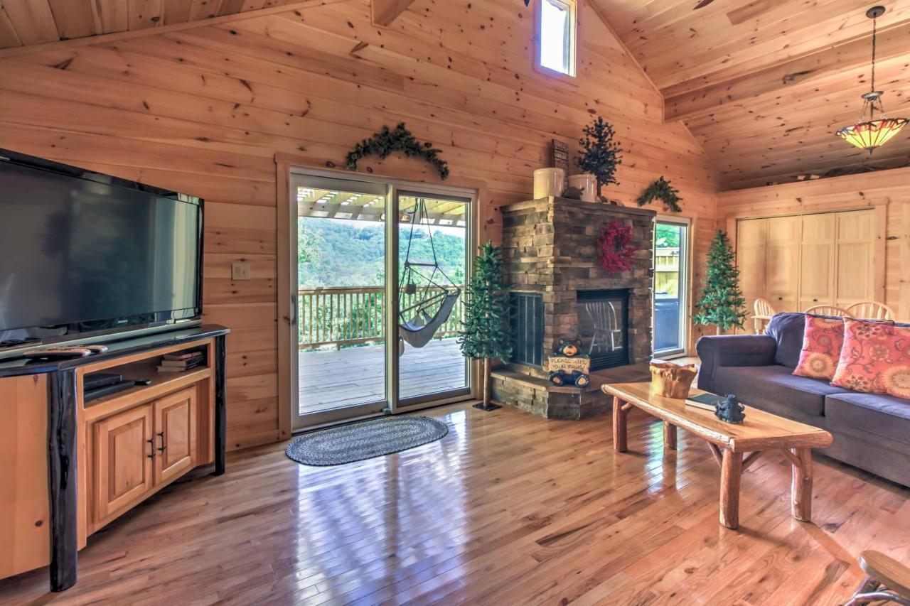 Private Sevierville Cabin With Mountain Views And Loft Exteriör bild