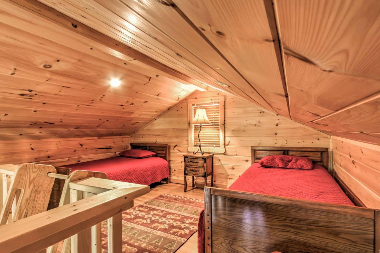 Private Sevierville Cabin With Mountain Views And Loft Exteriör bild